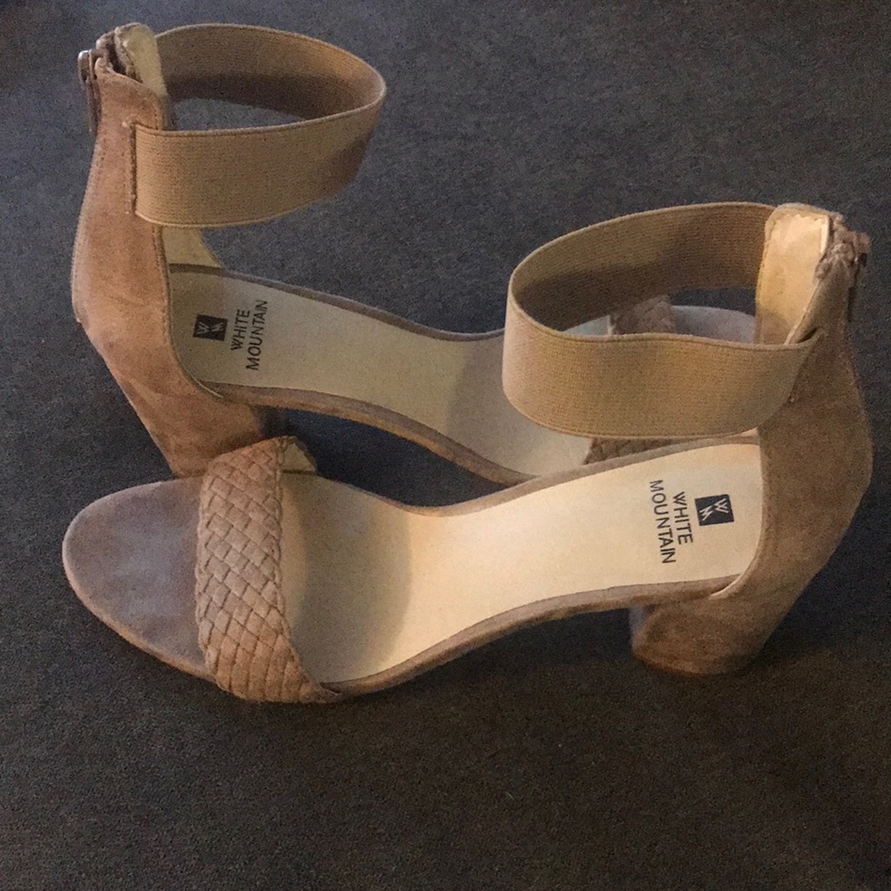 Beige sandals with small heal